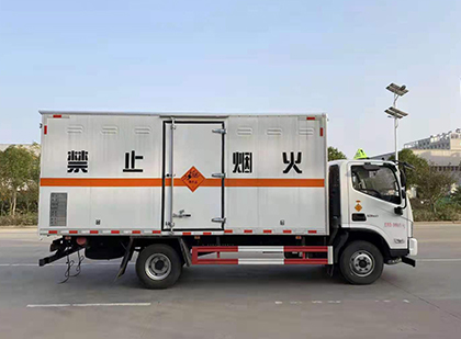 会理爆破器材运输车